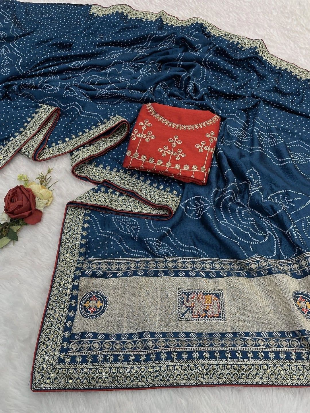 SmileyFashion Bandhani Embroidered Art Silk Designer Saree thumbnail 5