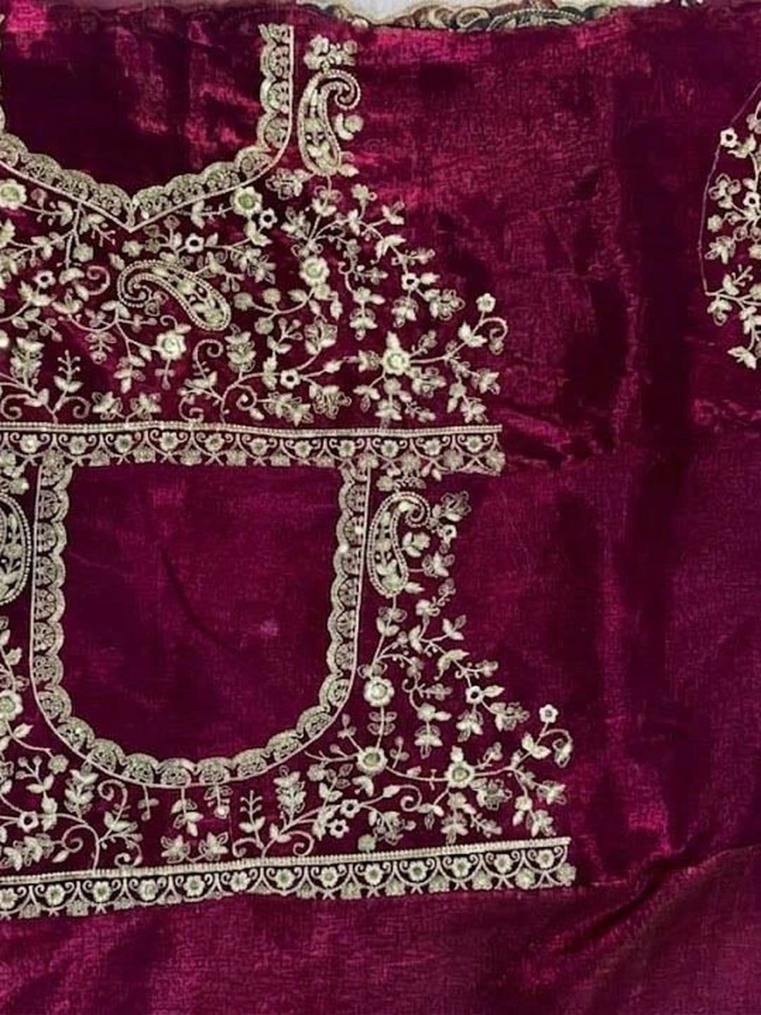 kantuba Zari Satin Banarasi Saree thumbnail 4
