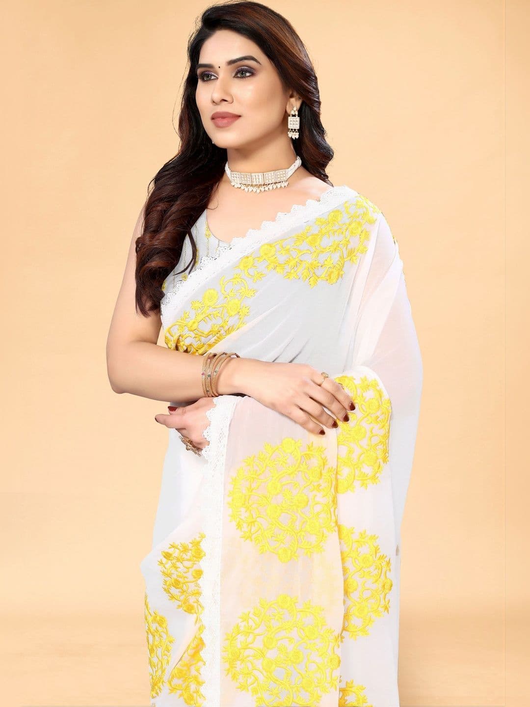 Sangria Women Floral Embroidered Pure Georgette Designer Saree thumbnail 5