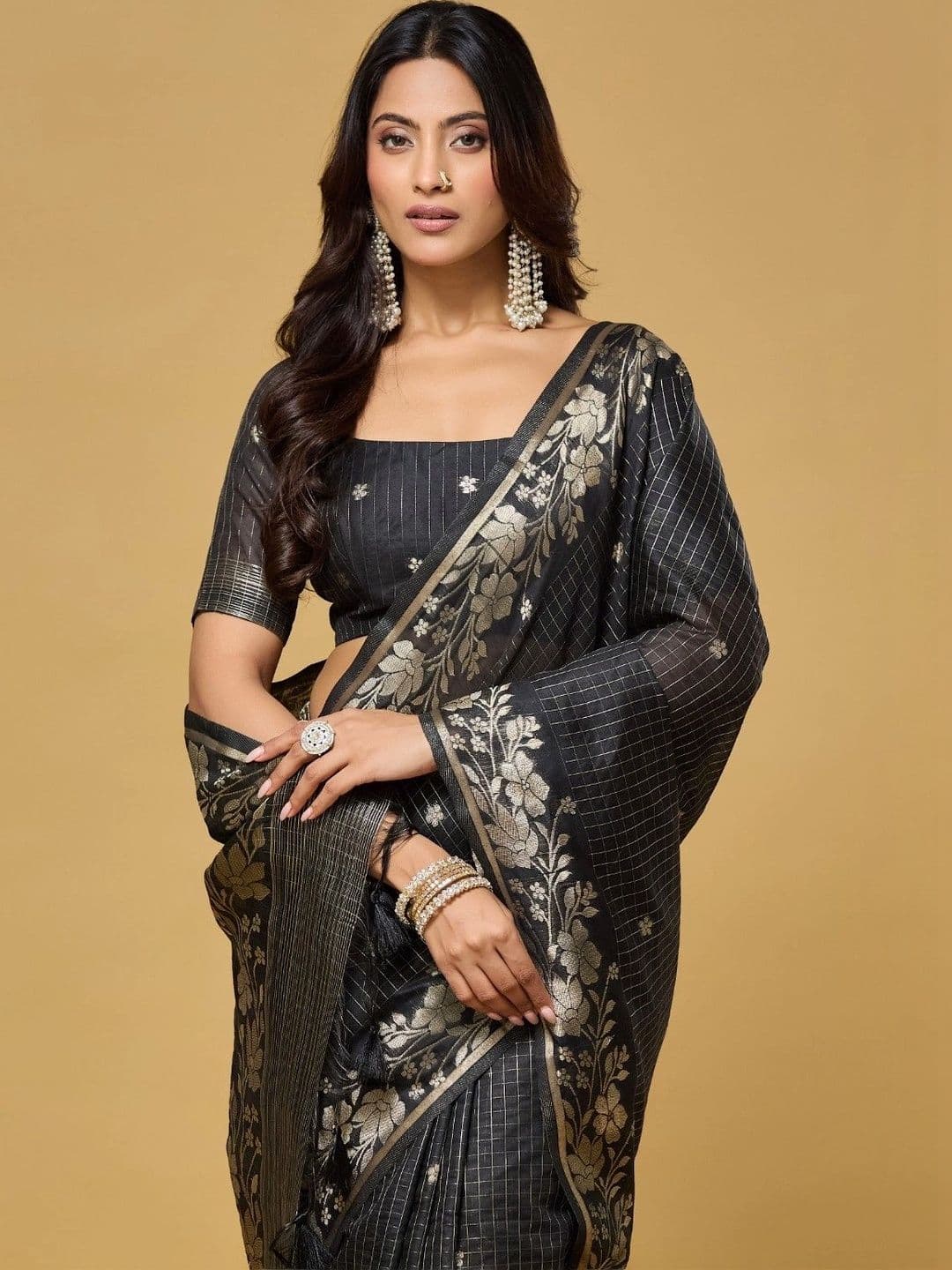 kasee Floral Zari Pure Cotton Designer Saree - view 1