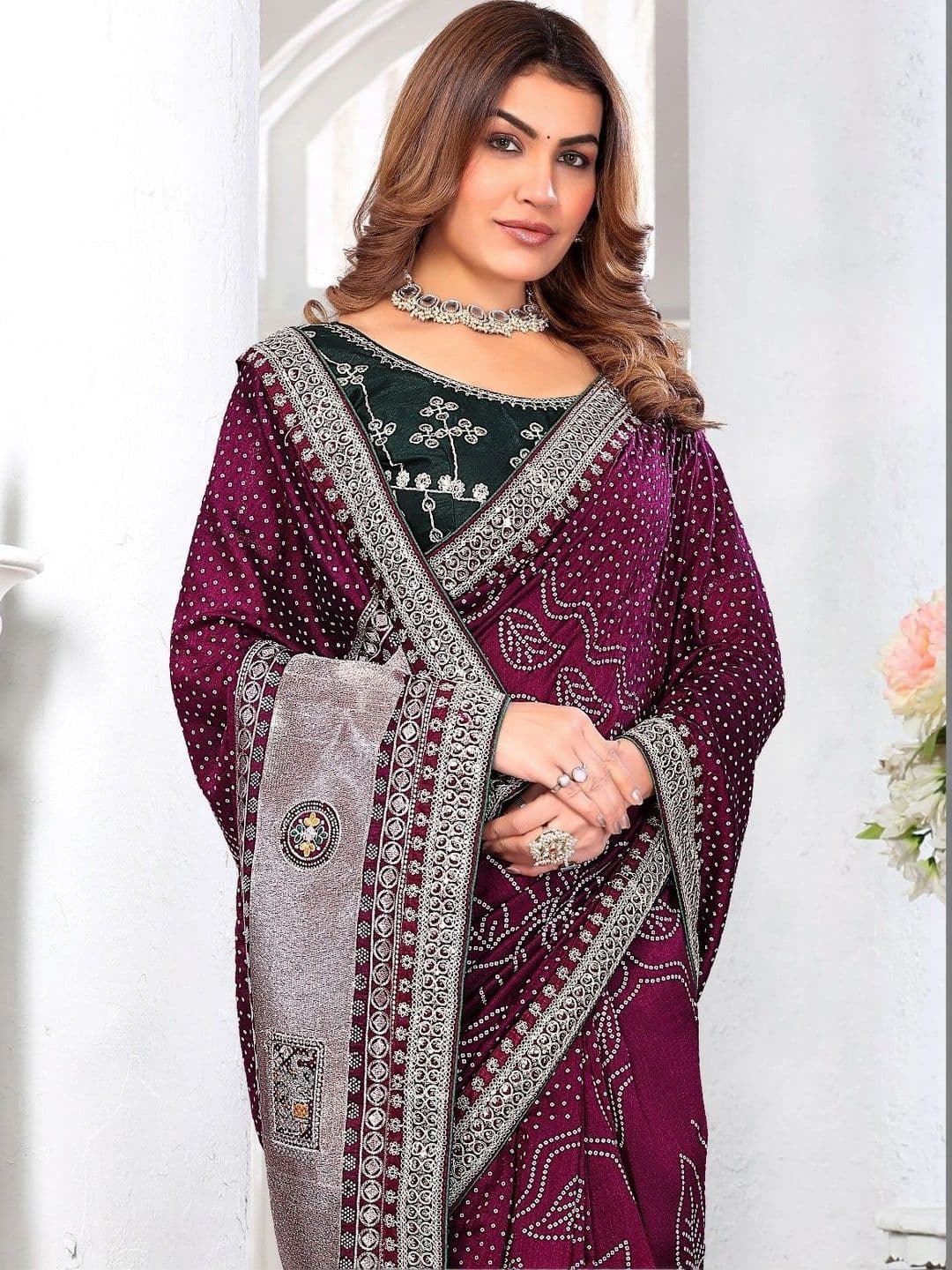 SmileyFashion Embellished Embroidered Art Silk Designer Saree thumbnail 3