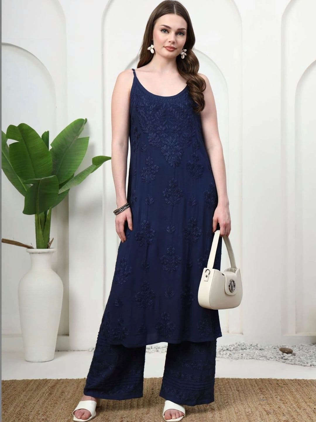 Najahat Chikankari Women Ethnic Motifs Embroidered Regular Thread Work Kurta with Palazzos thumbnail 2