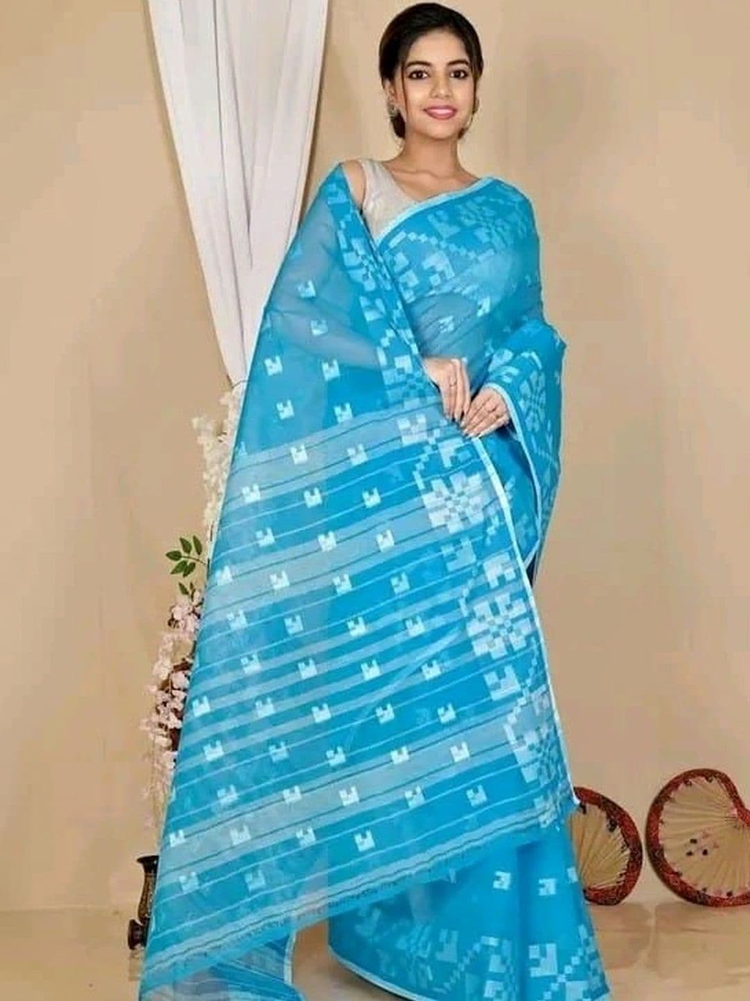 KALINI Woven Design Pure Cotton Taant Saree thumbnail 2