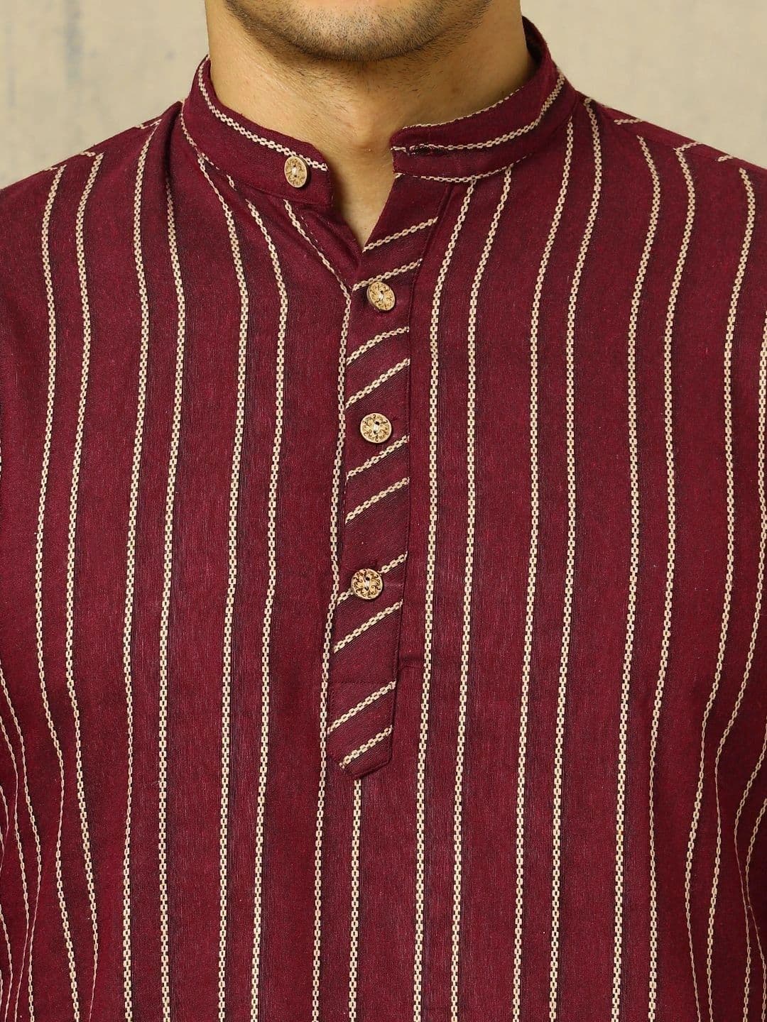 Anouk Woven Design Striped Cotton Handloom Mandarin Collar Short Kurta thumbnail 6