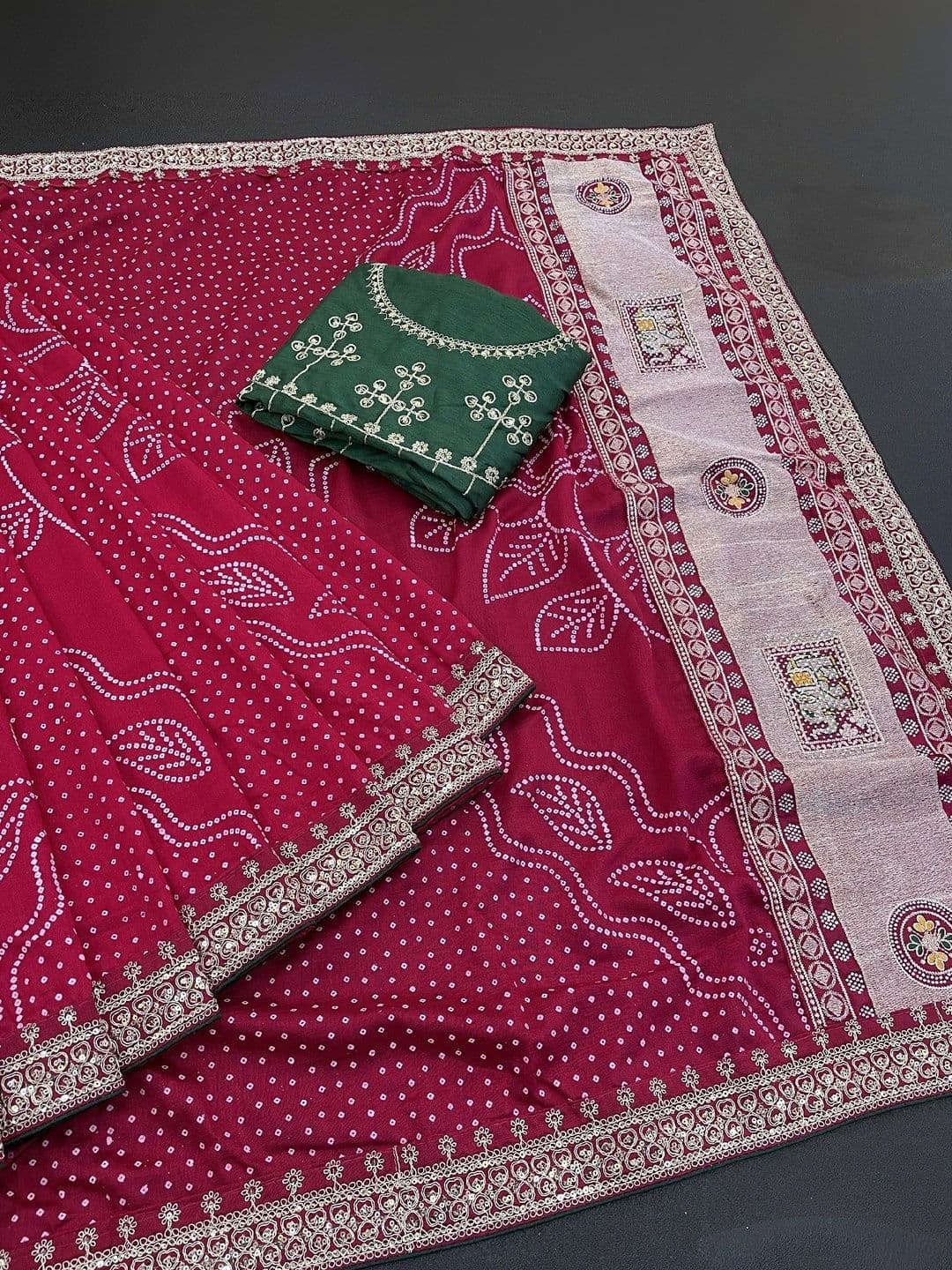 SmileyFashion Bandhani Embroidered Art Silk Designer Saree thumbnail 4