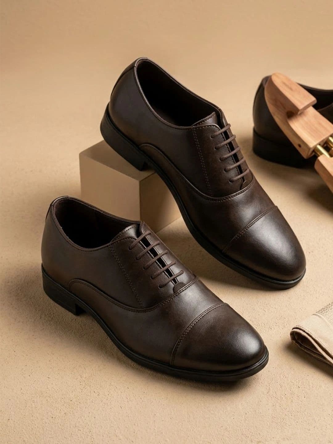 House of Pataudi Men Round Toe Lace-Ups Derbys Formal Shoes thumbnail 6