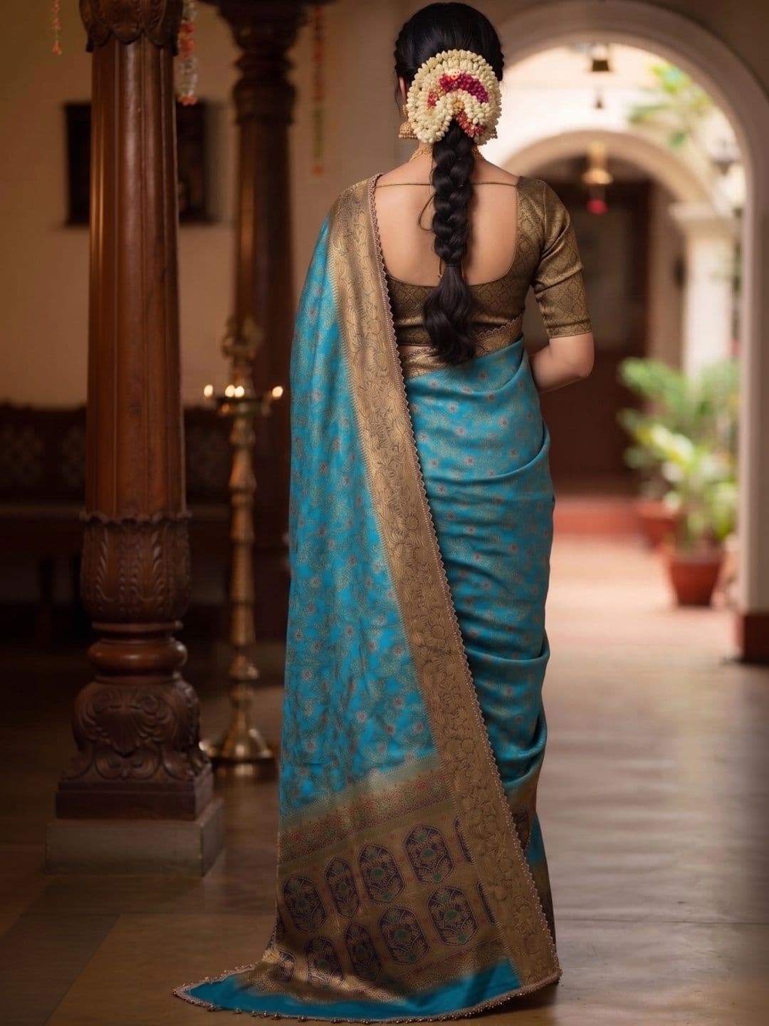 VILLE FASHION Floral Woven Design Zari Art Silk Kanjeevaram Saree thumbnail 4