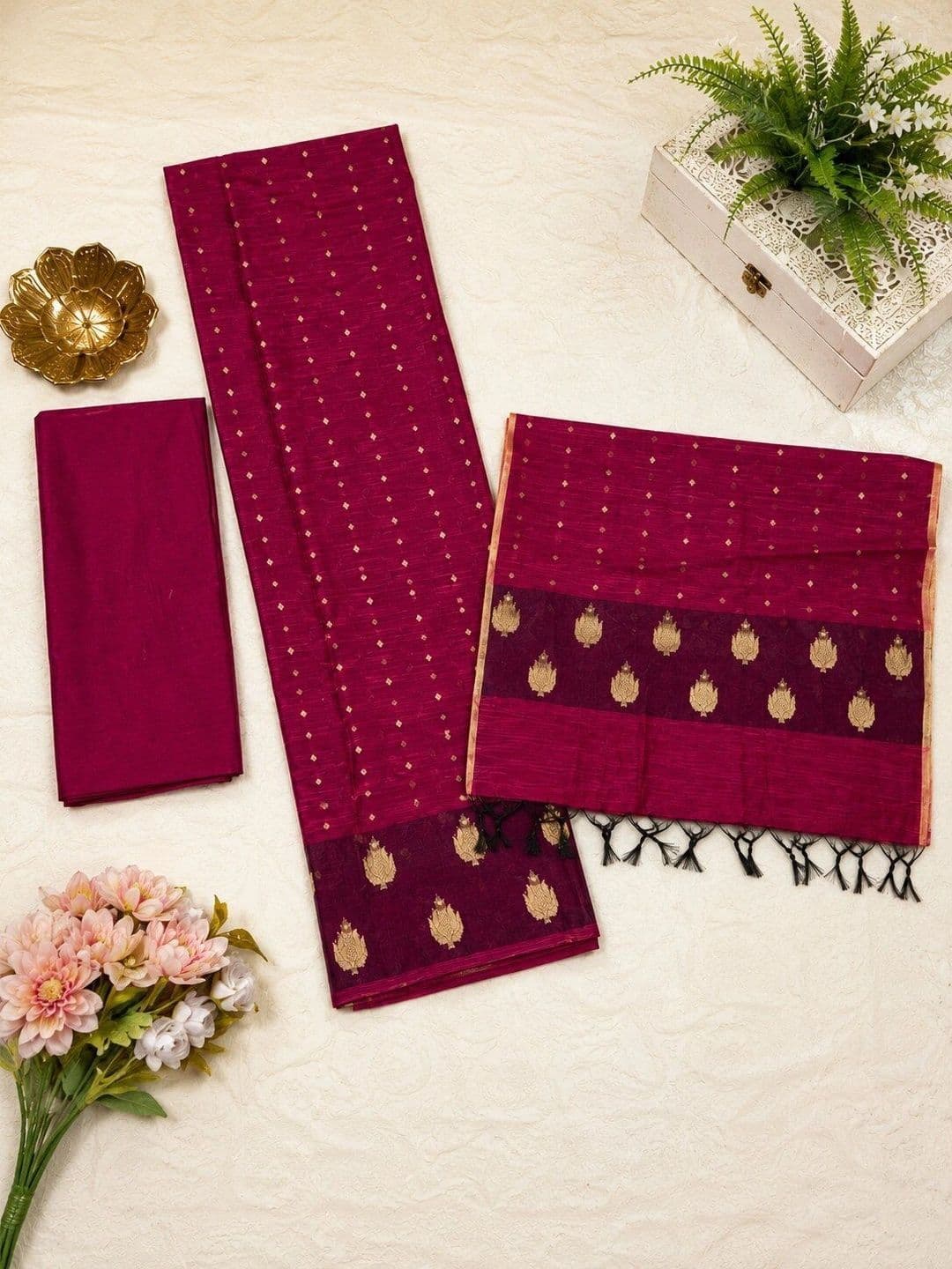 Krishna Tanna Unstitched Dress Material thumbnail 7
