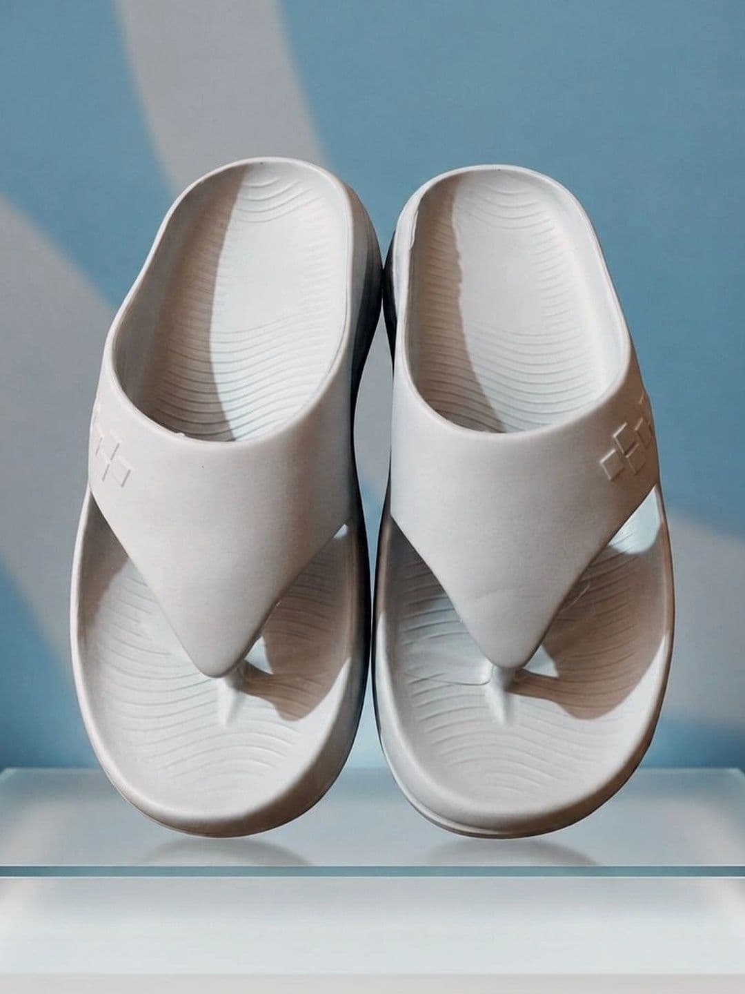 NEW ORANIE Men Thong Flip-Flops thumbnail 2