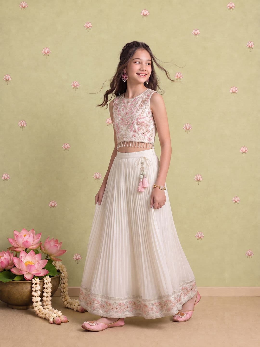 Sangria Girls Sequinned Embellished Lehenga Choli thumbnail 5
