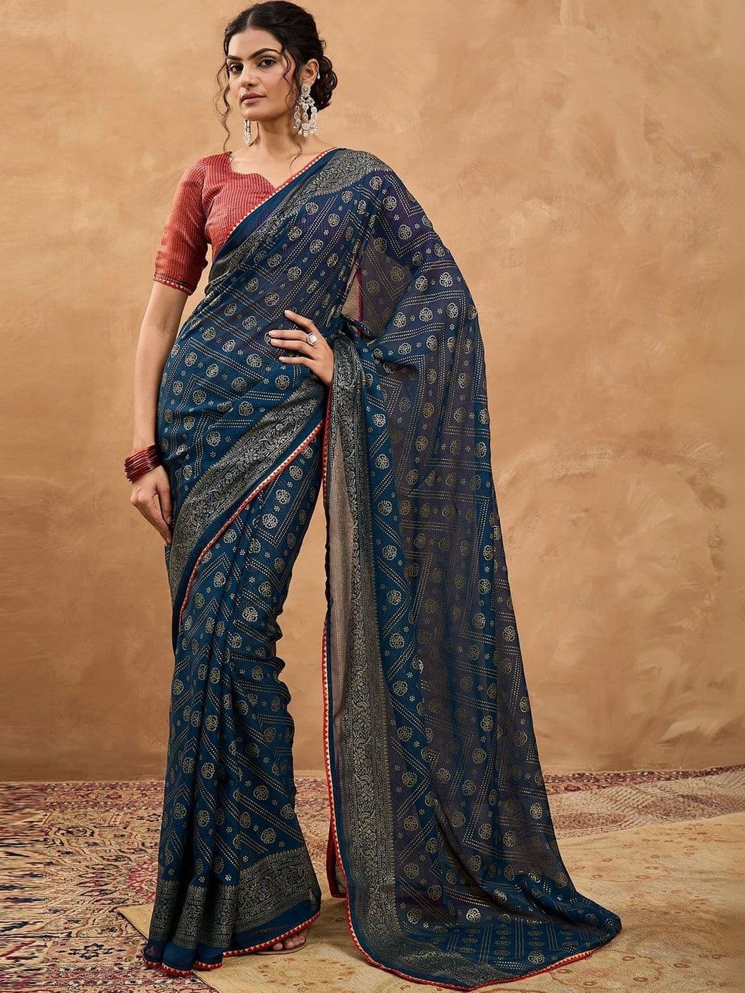 Sangria Embellished Zari Poly Chiffon Designer Bandhani Saree thumbnail 4