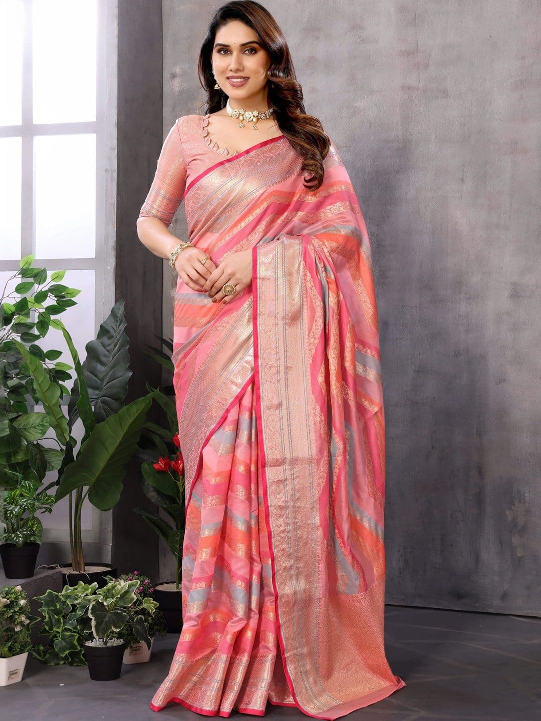 Sangria Woven Design Zari Silk Blend Designer Kanjeevaram Saree - view 1