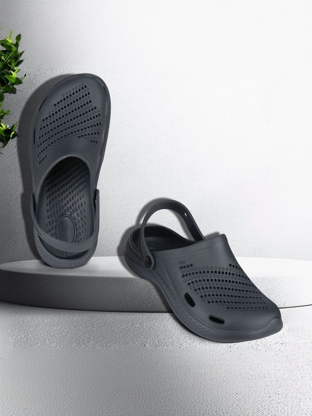 NEW ORANIE Men Thong Flip-Flops thumbnail 3