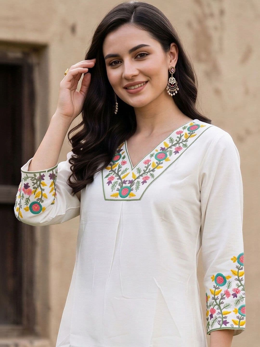 Indo Era Women Floral Embroidered Regular Thread Work Kurta with Trousers thumbnail 6