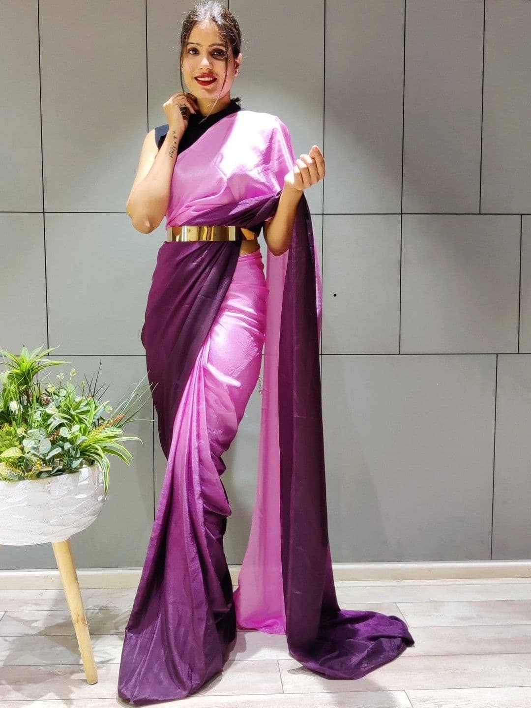 Sangria Ombre Poly Chiffon Belted Maheshwari Saree thumbnail 4
