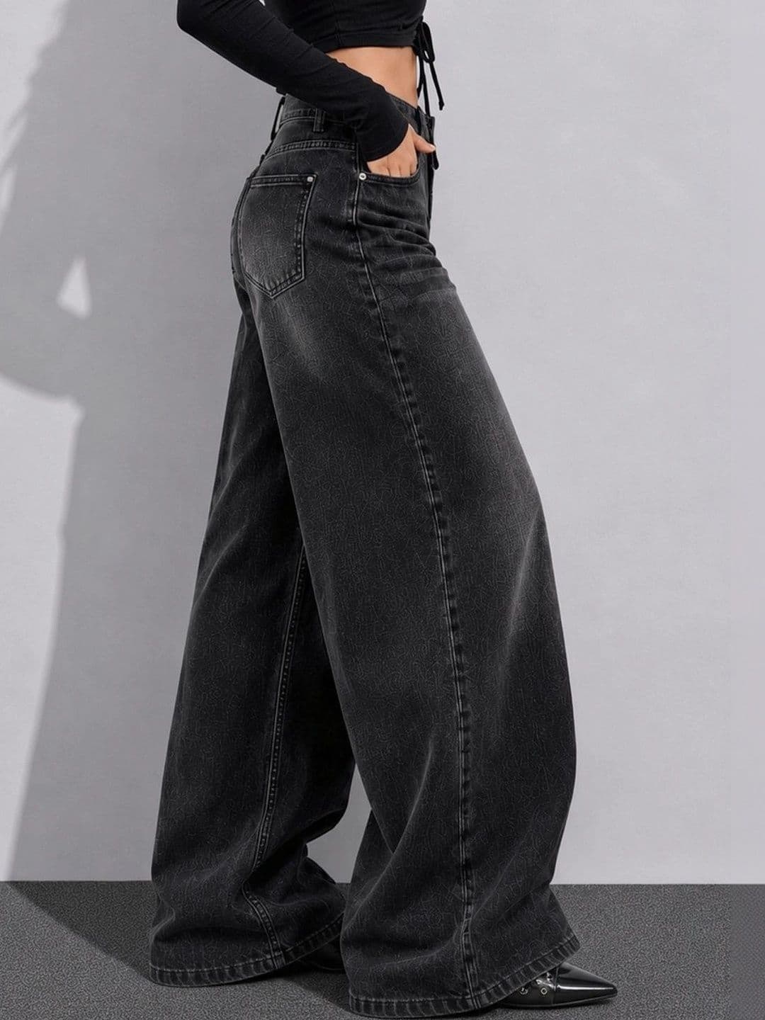DressBerry Women Comfort Wide Leg High-Rise Low Distress Light Fade Stretchable Jeans thumbnail 2