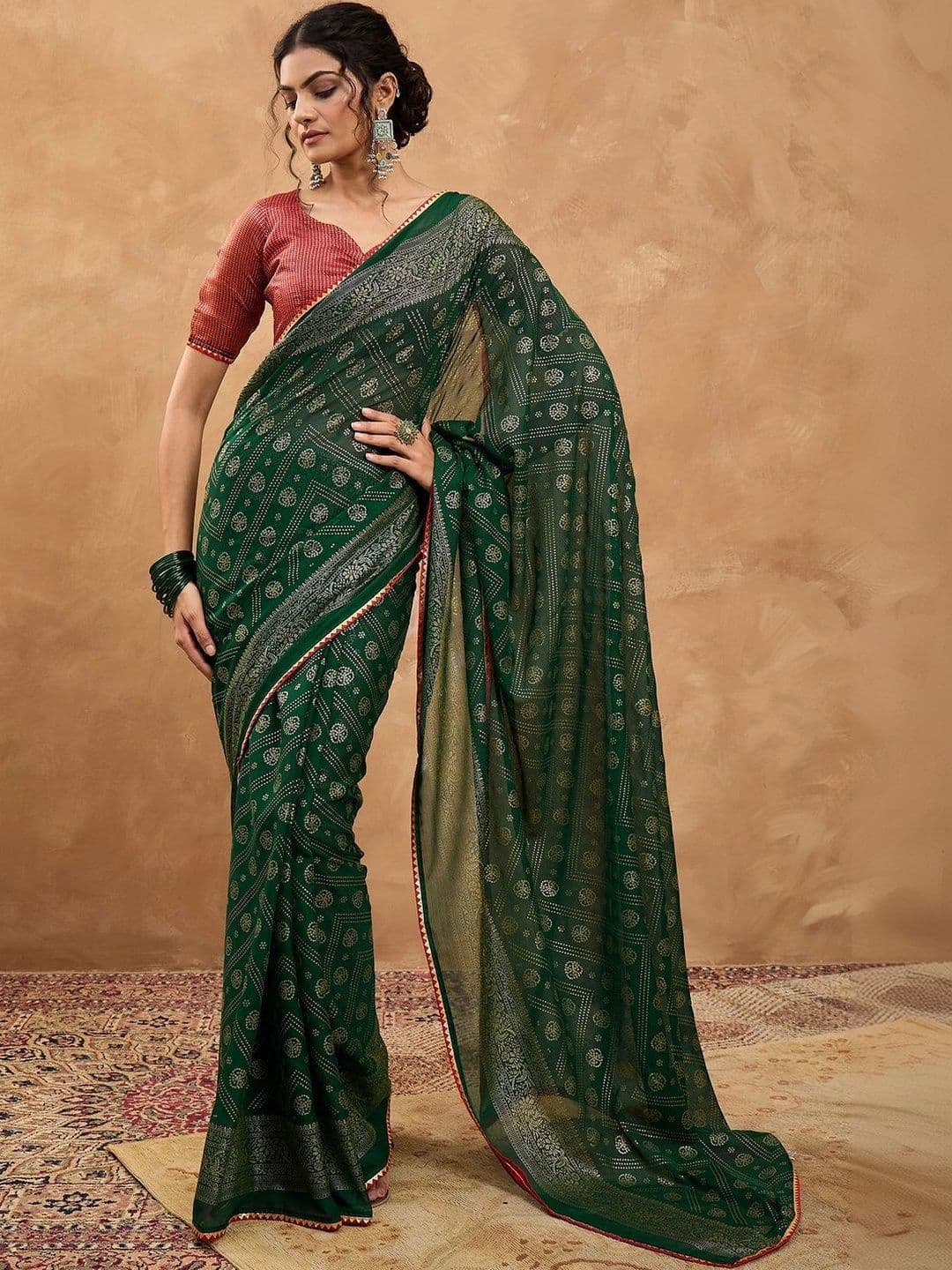 Sangria Woven Design Zari Poly Chiffon Designer Bandhani Saree thumbnail 5