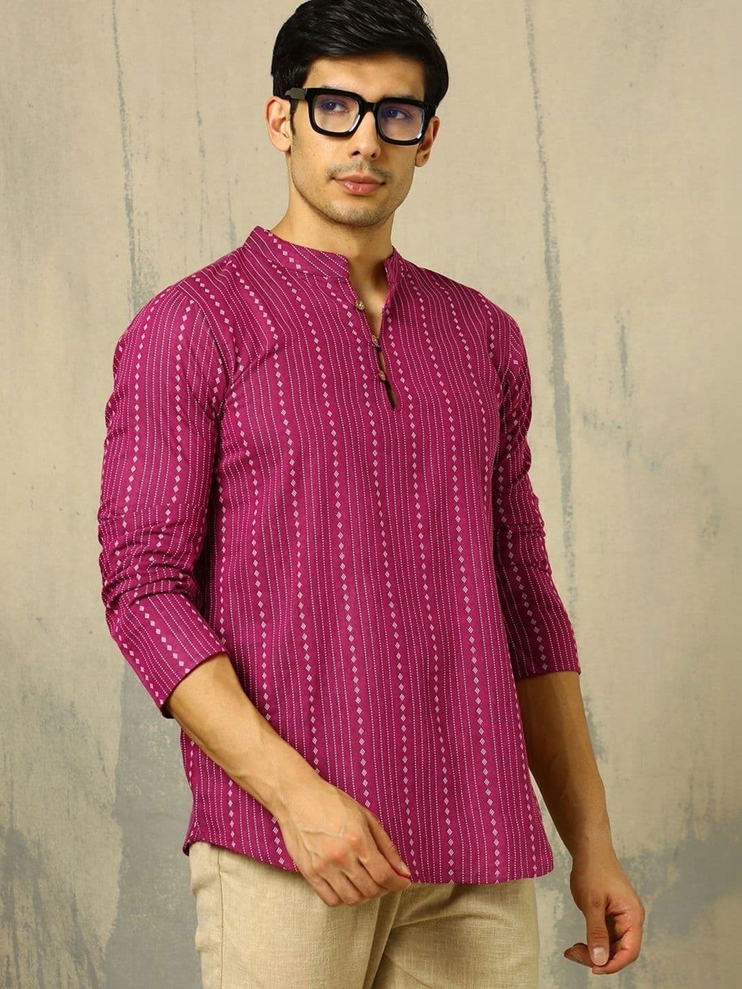 Anouk Woven Design Striped Cotton Handloom Mandarin Collar Short Kurta thumbnail 4