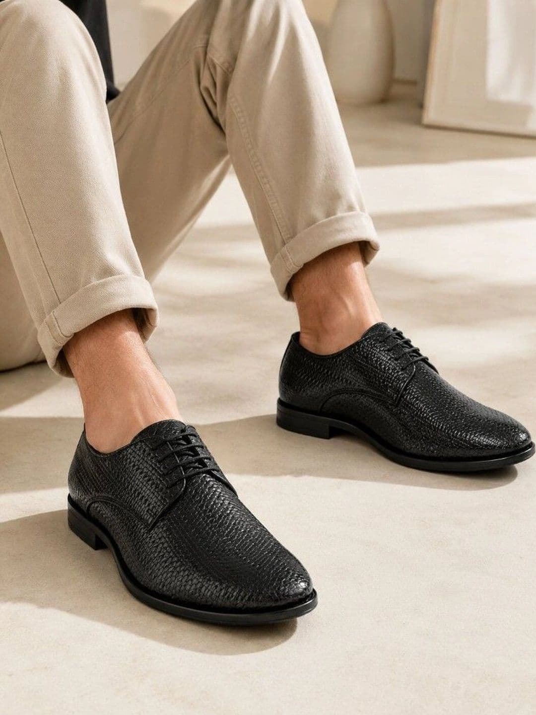 House of Pataudi Men Textured Synthetic Leather Pointed Toe Lace-Ups Derbys Formal Shoes - view 1