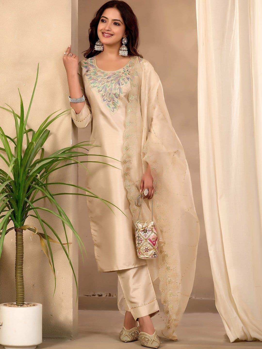 Sangria Women Ethnic Motifs Embroidered Regular Thread Work Kurta with Trousers & With Dupatta - view 1