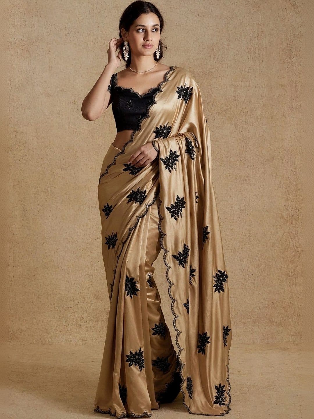 SHIV GAN 14 ENTERPRISE Floral Embroidered Art Silk Bandhani Saree - view 1