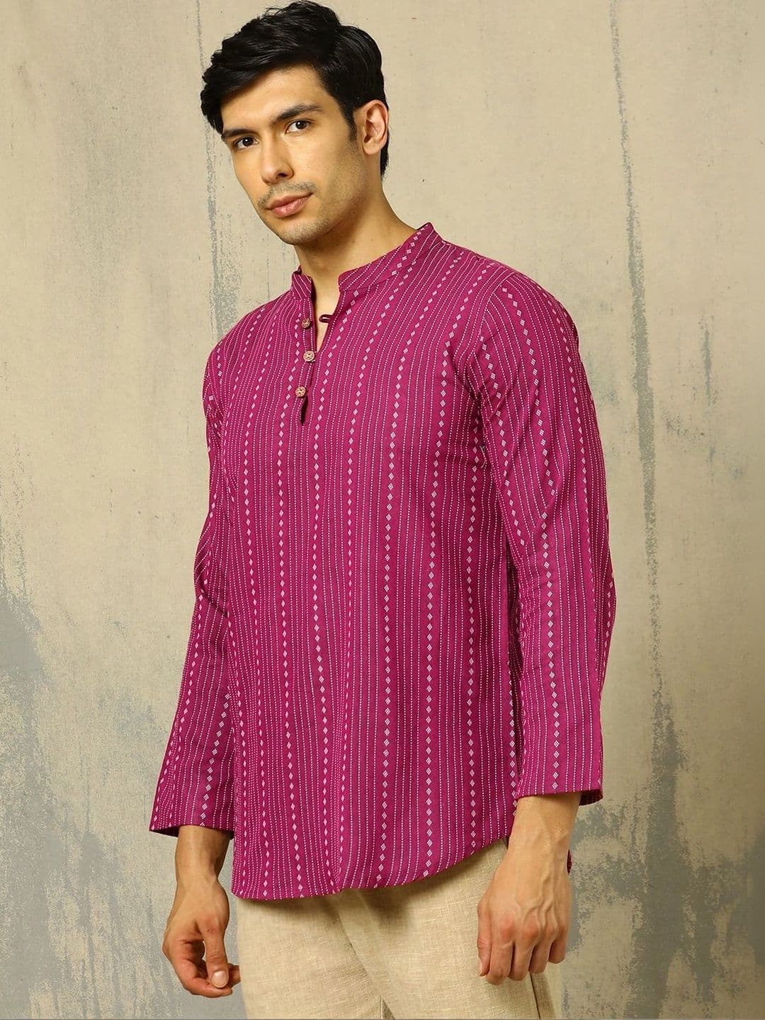 Anouk Woven Design Striped Cotton Handloom Mandarin Collar Short Kurta thumbnail 7