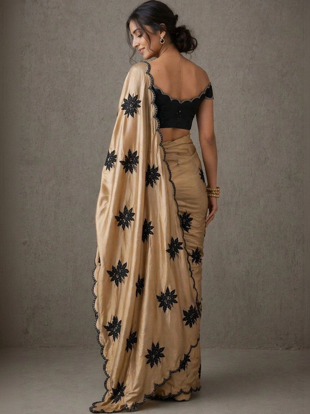 SHIV GAN 14 ENTERPRISE Floral Embroidered Art Silk Bandhani Saree thumbnail 2