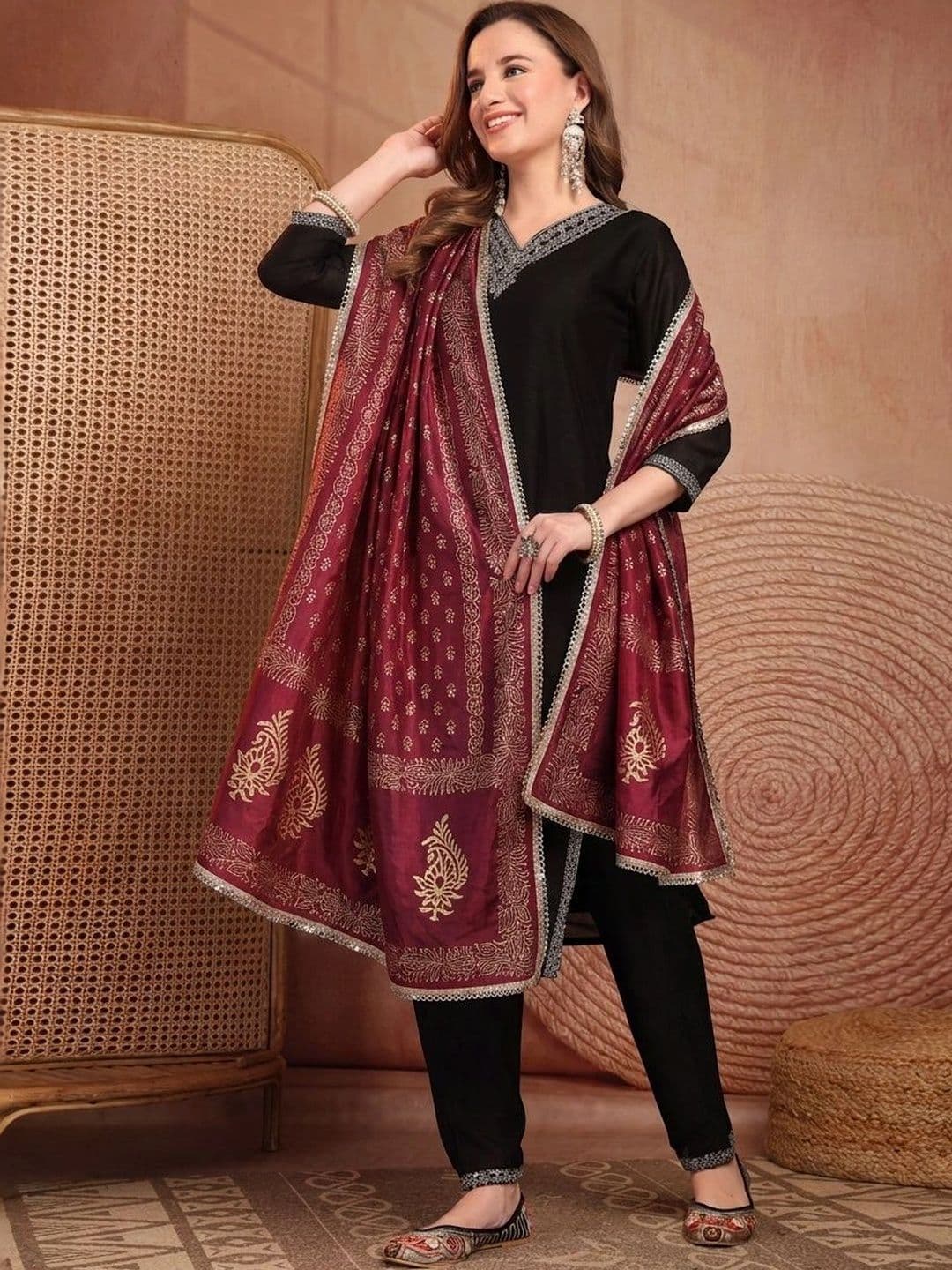 Clora Creation Ethnic Motifs Foil Print Dupatta with Sequinned thumbnail 4