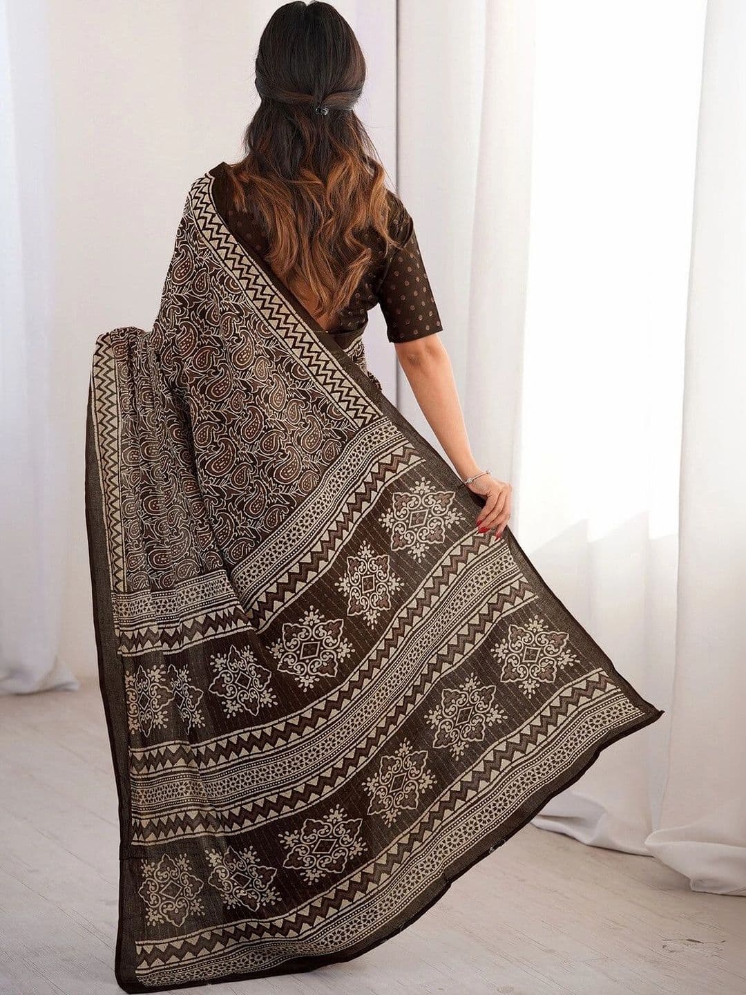 Satrani Woven Design Pure Cotton Fusion Saree thumbnail 3