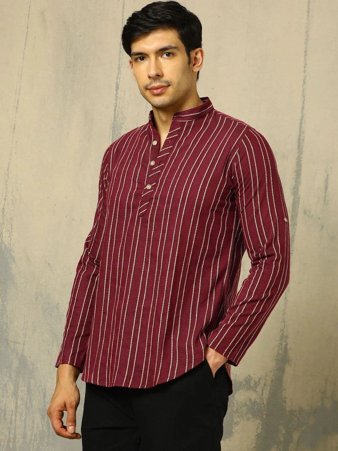Anouk Woven Design Striped Cotton Handloom Mandarin Collar Short Kurta thumbnail 3