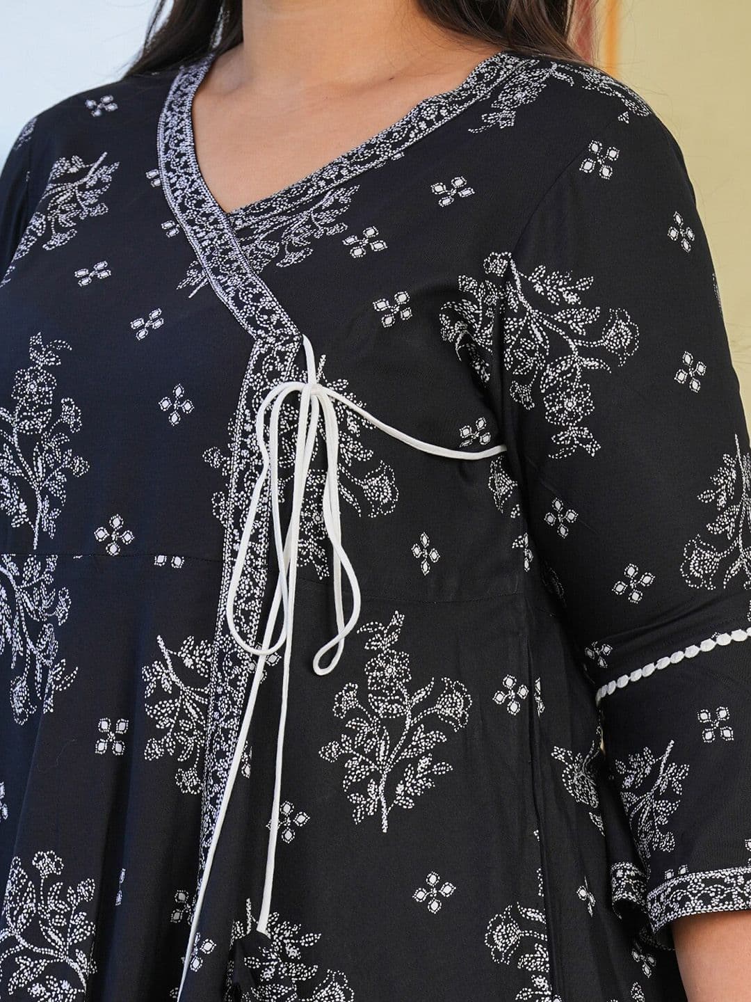 KALINI Plus Size Floral Printed Angrakha Kurta thumbnail 4