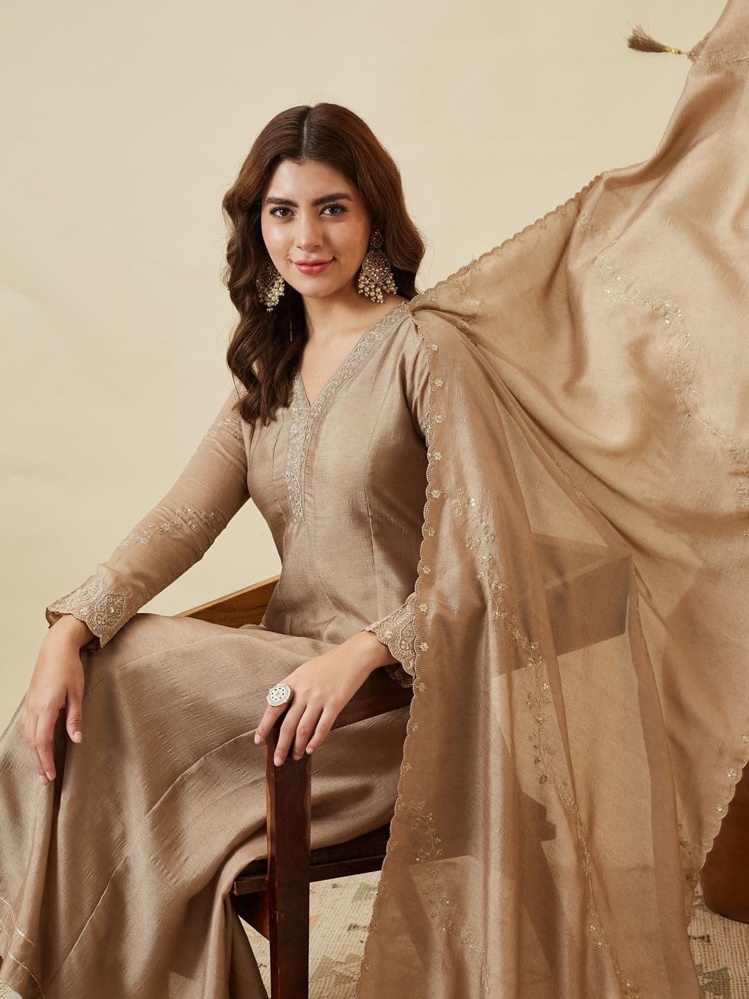 MOKOSH Women Silk Embroidered Anarkali Kurta And Pant Set With Dupatta thumbnail 3