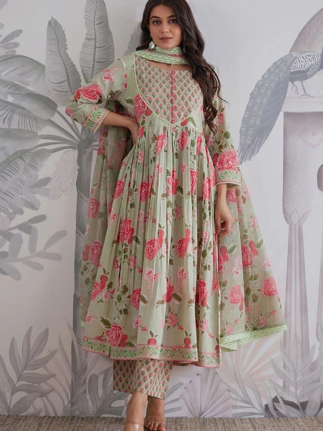 MARIONETTEFASHION Women Floral Printed Empire Sequinned Pure Cotton Kurta with Trousers & With Dupatta - view 1