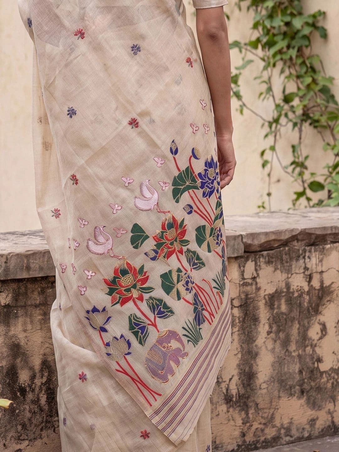 Mitera Kalamkari Embroidered Designer Jamdani Saree thumbnail 7