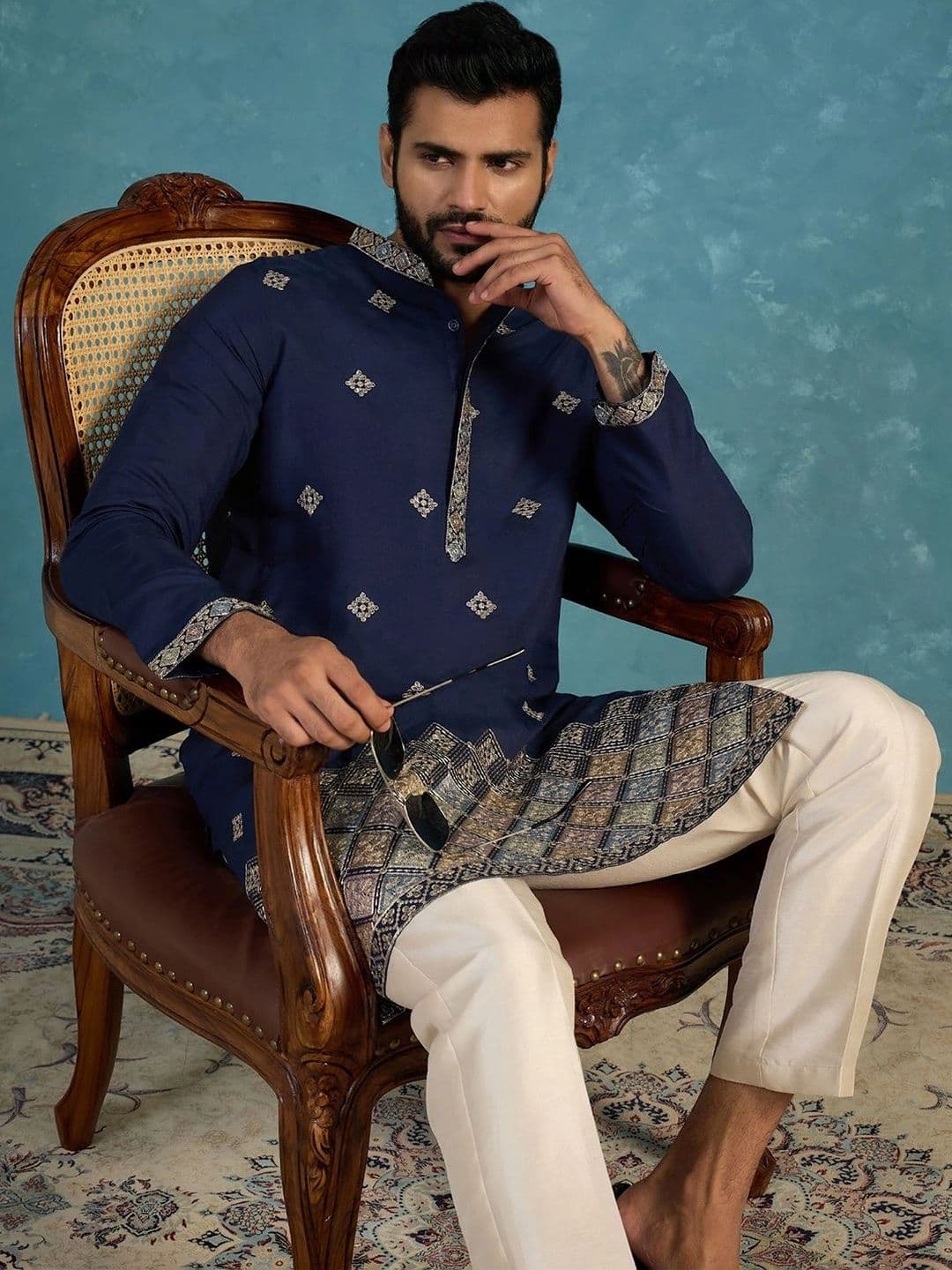 House of Pataudi Embroidered Mandarin Collar Knee Length Straight Kurta - view 1