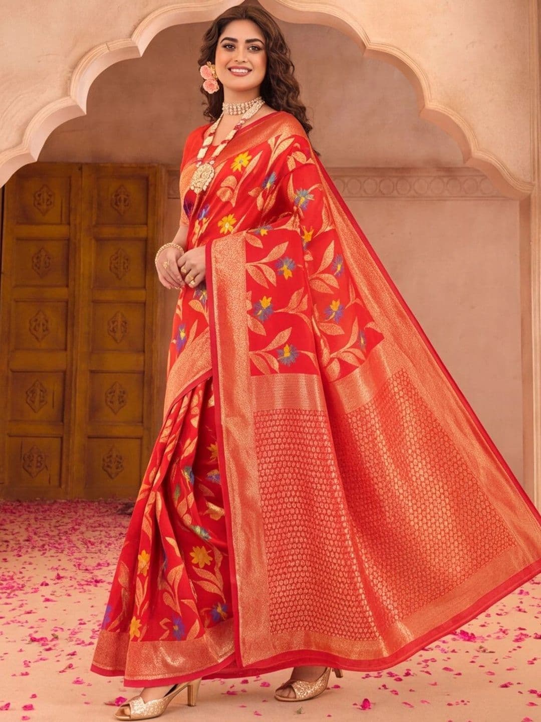 Jaipur Kurti Women Woven Design Zari Silk Cotton Fusion Banarasi Saree thumbnail 6