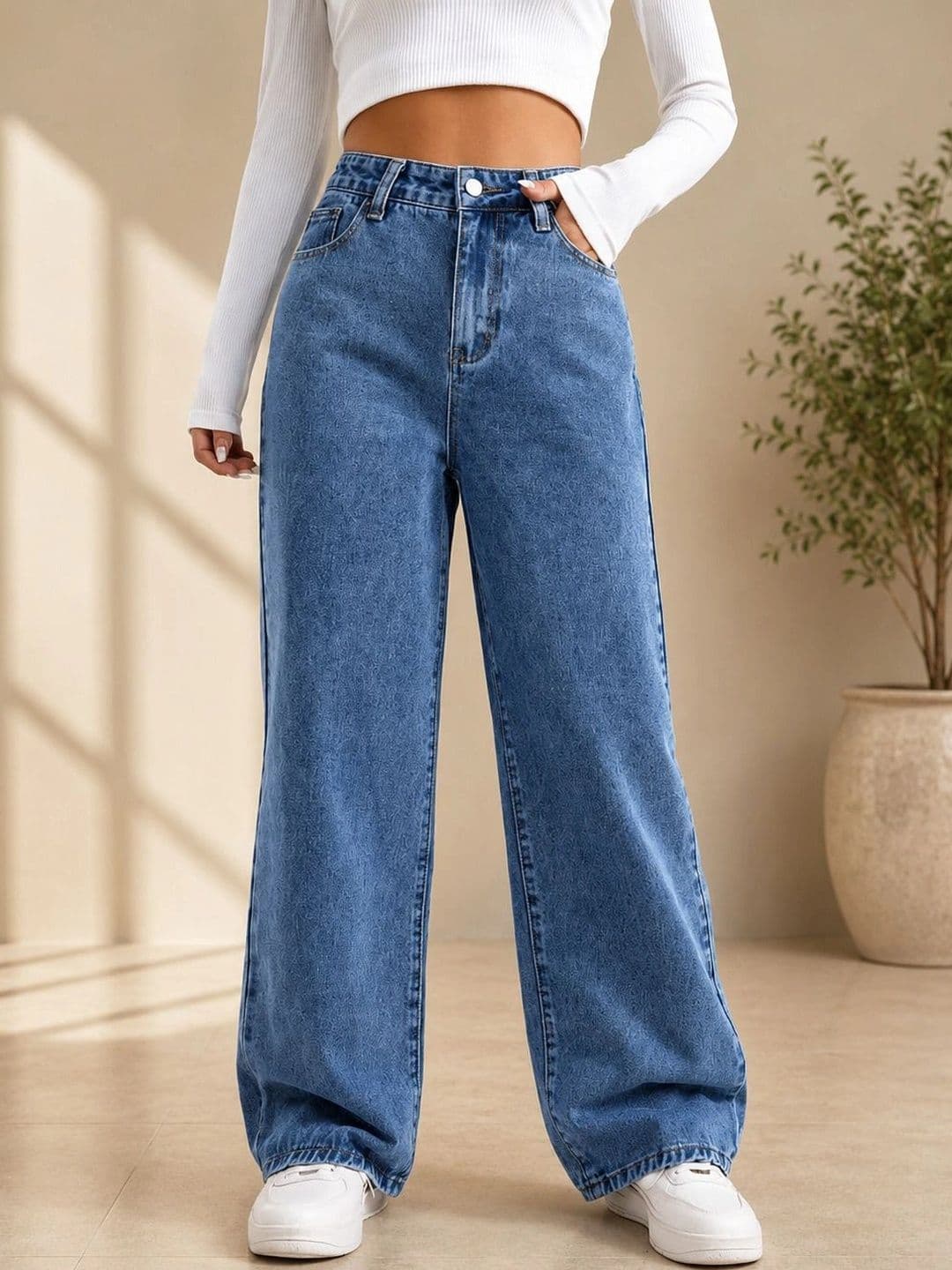 DENIMLOOK Women High-Rise Light Fade Baggy Jeans - view 1