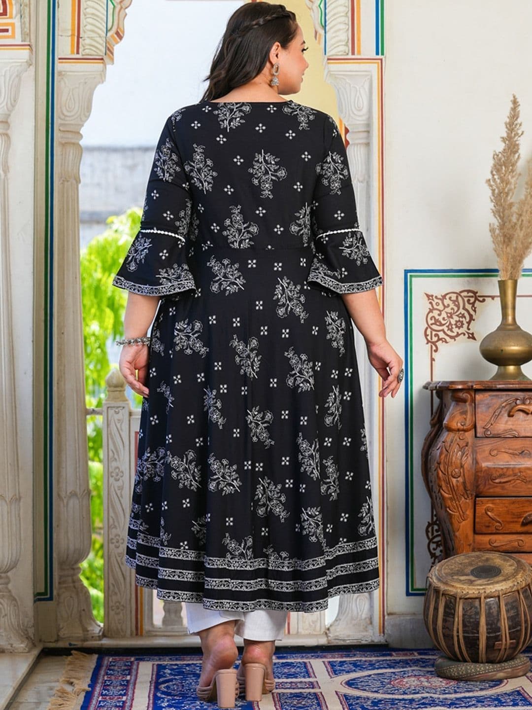 KALINI Plus Size Floral Printed Angrakha Kurta thumbnail 6