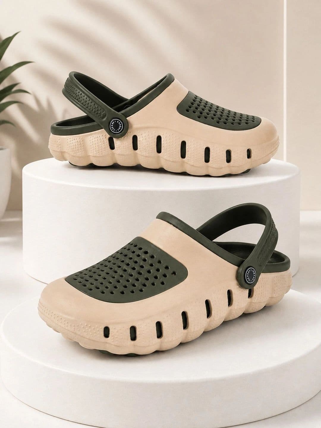 Aloveswalk Men Clogs Sandals - view 1