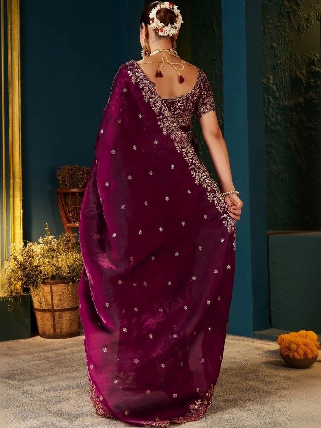 kantuba Women Embroidered Satin Banarasi Saree thumbnail 4