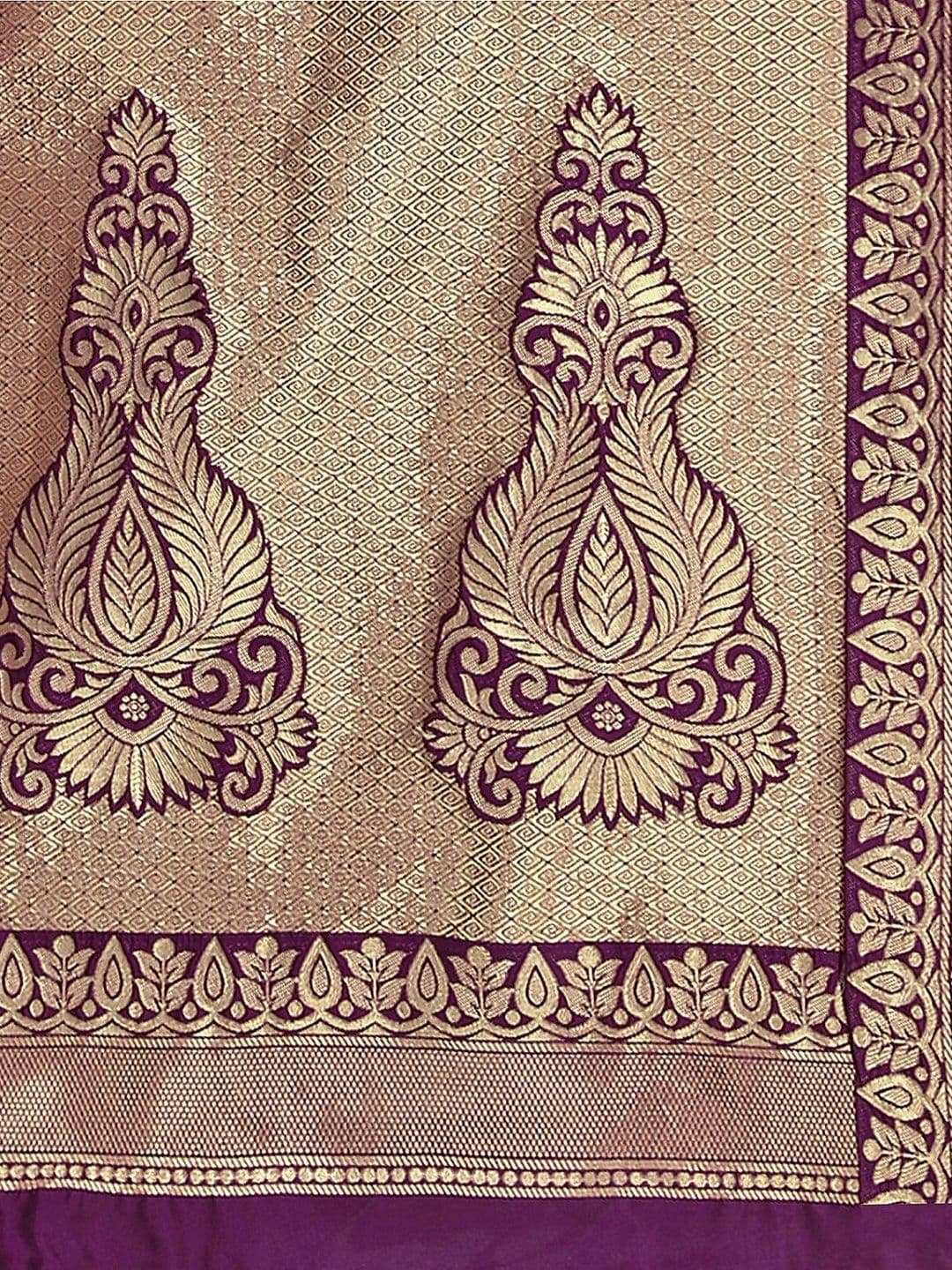Sangria Woven Design Zari Silk Blend Designer Banarasi Saree thumbnail 5