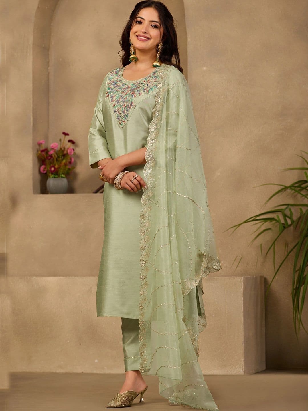 Sangria Women Ethnic Motifs Embroidered Regular Thread Work Kurta with Trousers & With Dupatta thumbnail 7