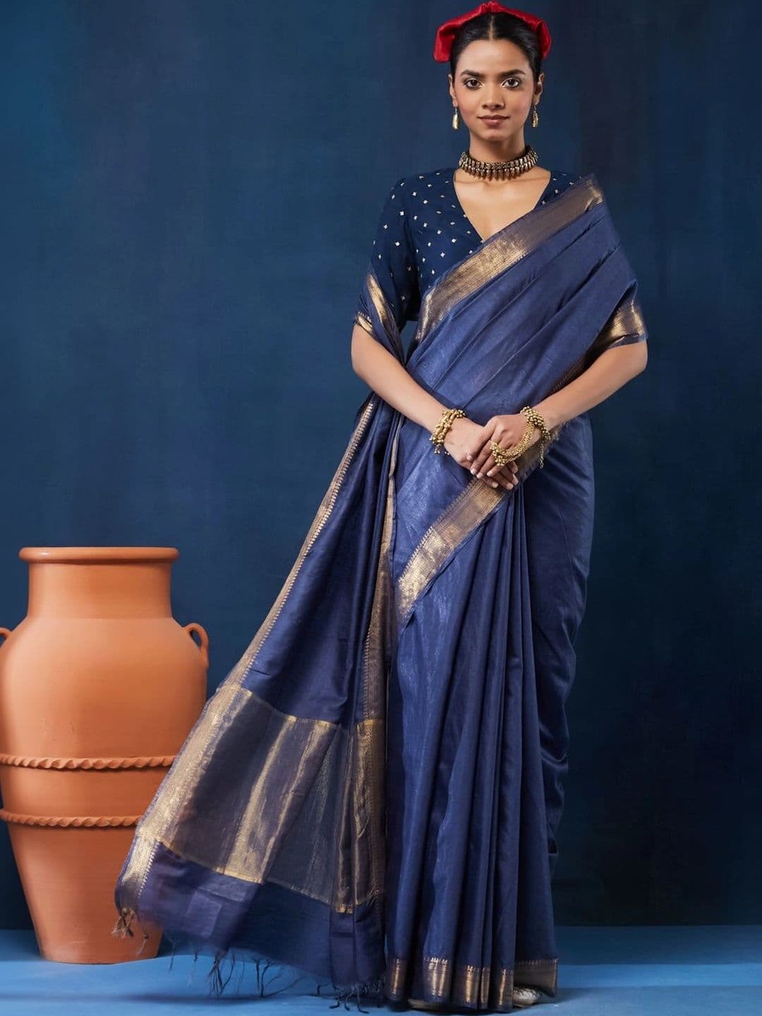 Taavi Woven Cotton Blend Zari Border Saree thumbnail 4