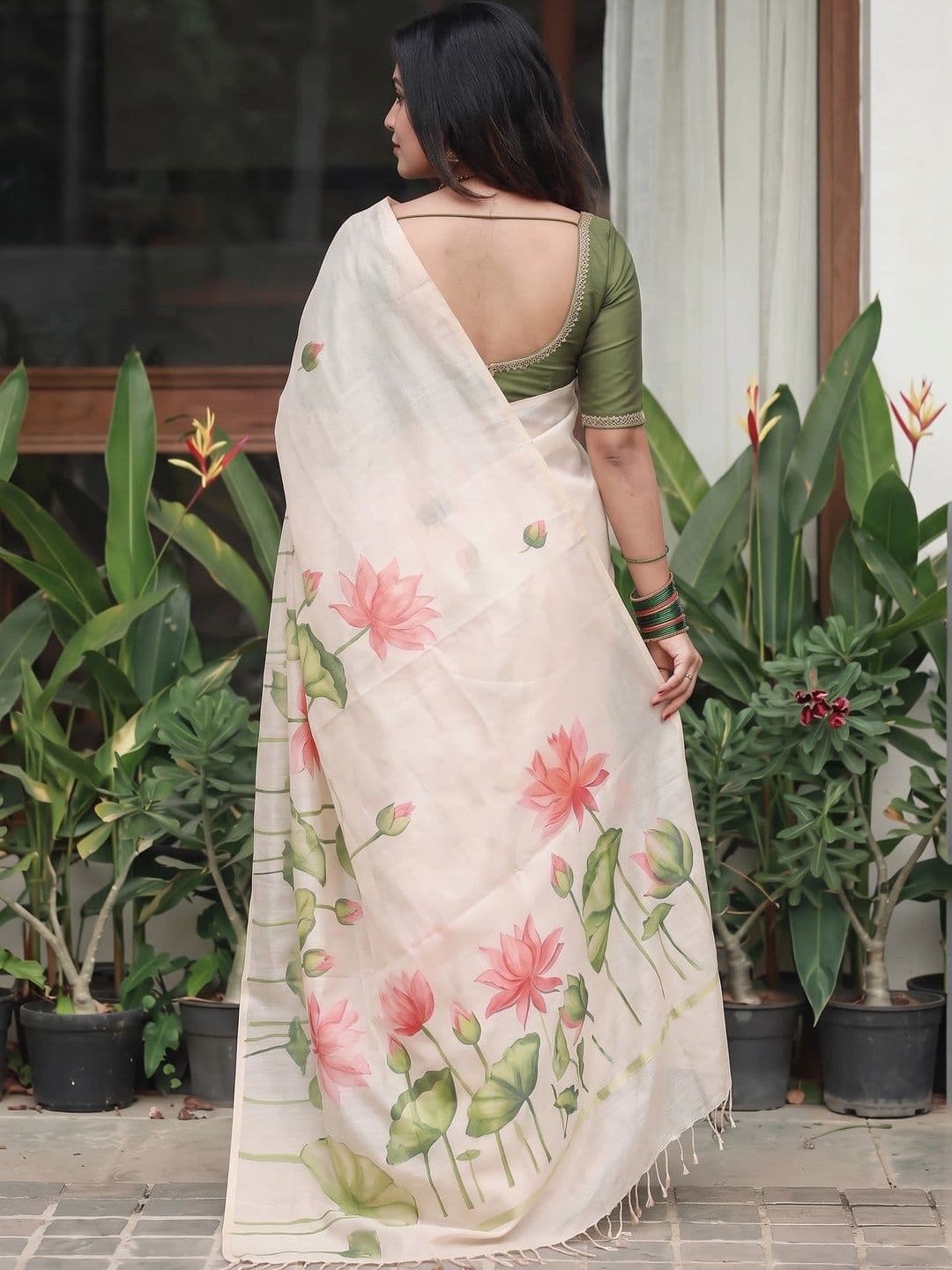 IndianRang Floral Linen Blend Fusion Saree thumbnail 5