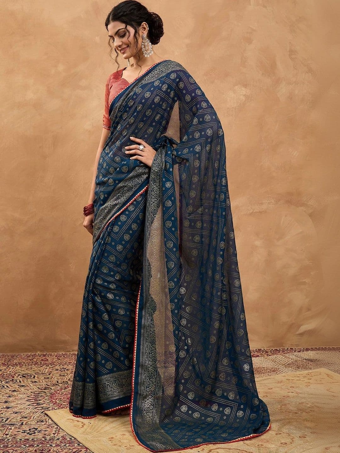 Sangria Embellished Zari Poly Chiffon Designer Bandhani Saree thumbnail 3