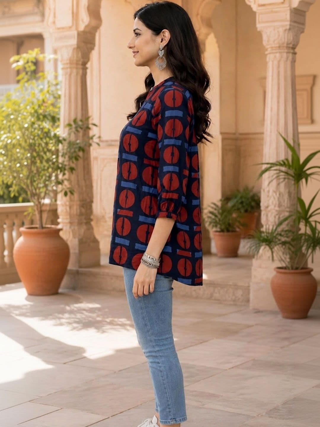 Sangria Women Geometric Printed Indie Prints Kurta thumbnail 3