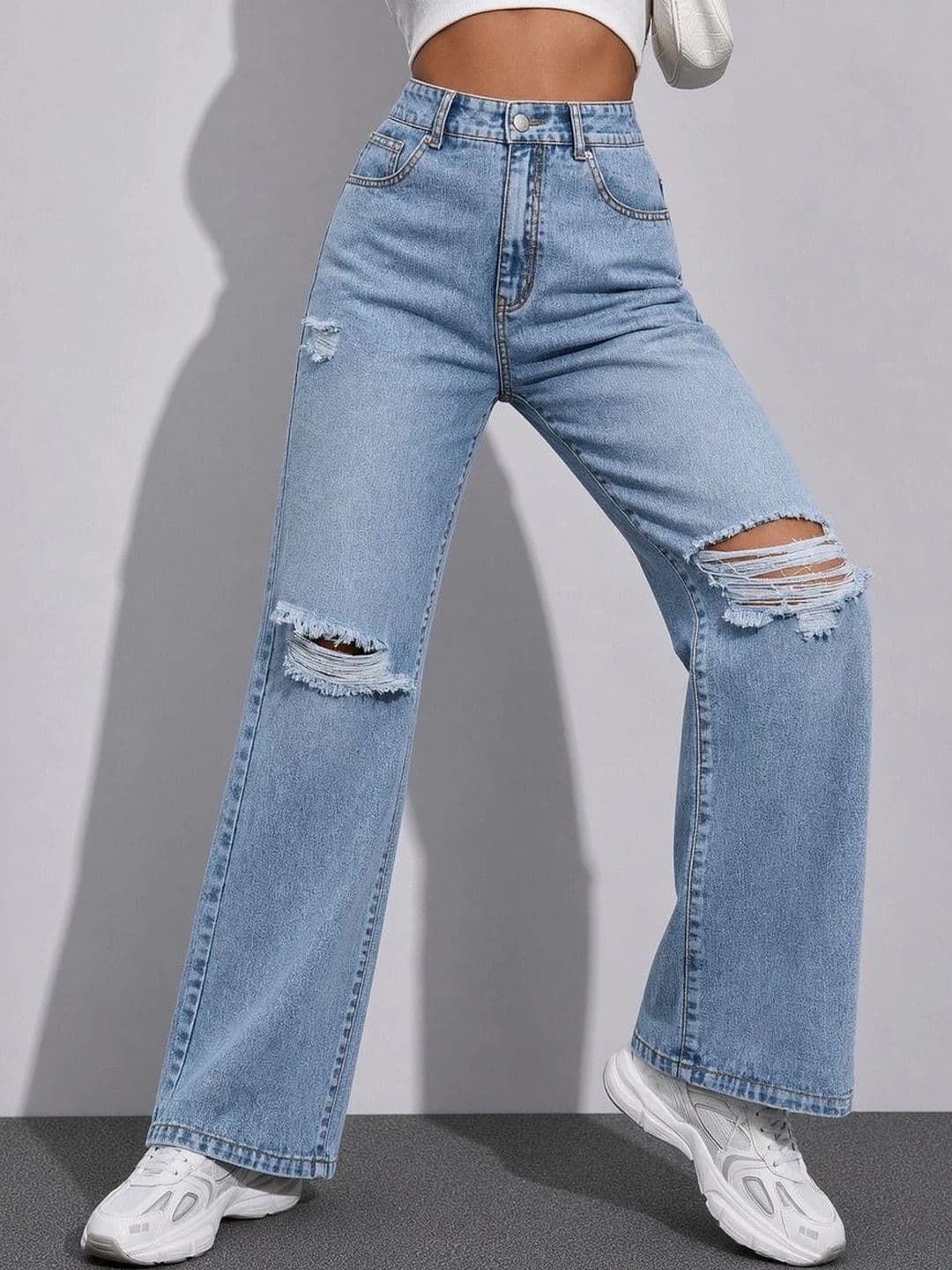 The Roadster Lifestyle Co Women Pure Cotton Ripped Relaxed Fit Jeans thumbnail 4