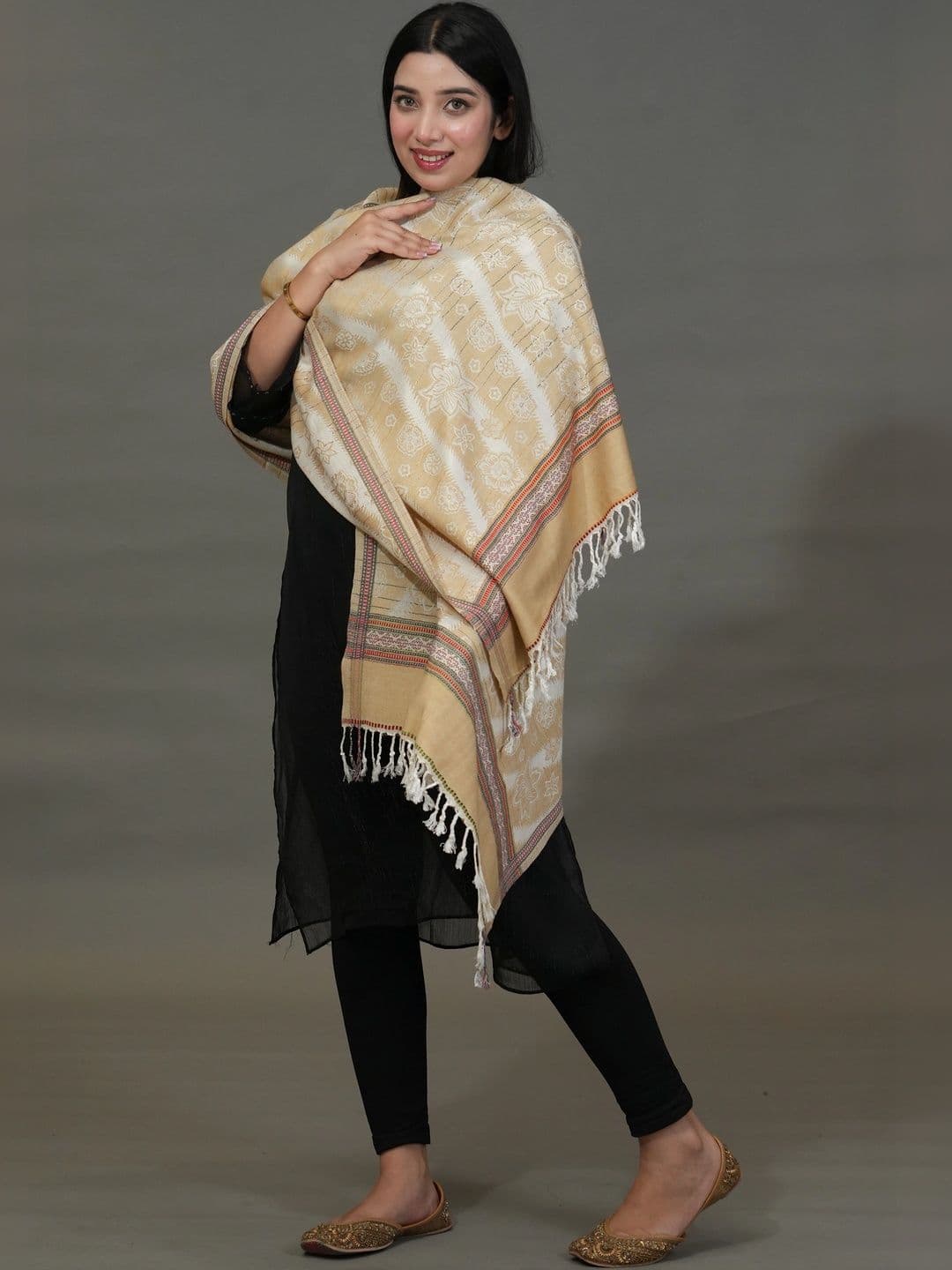 SHIFNEEN Women Floral Printed Acrylic Shawl thumbnail 2