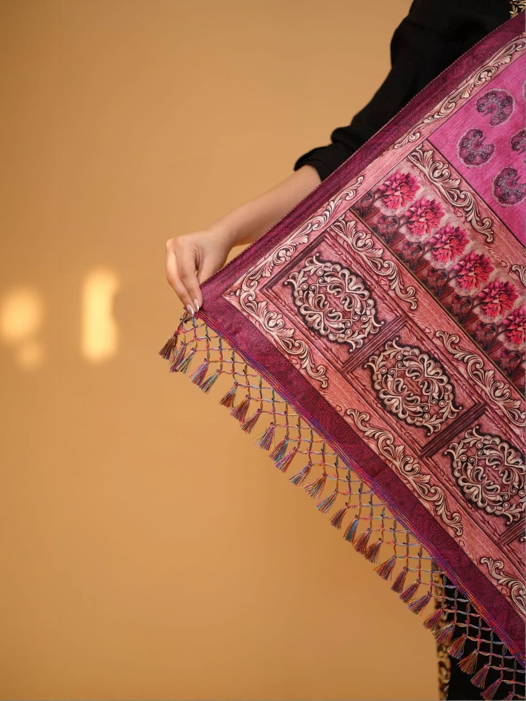 SHIFNEEN Women Ethnic Motifs Printed Velvet Shawl thumbnail 4