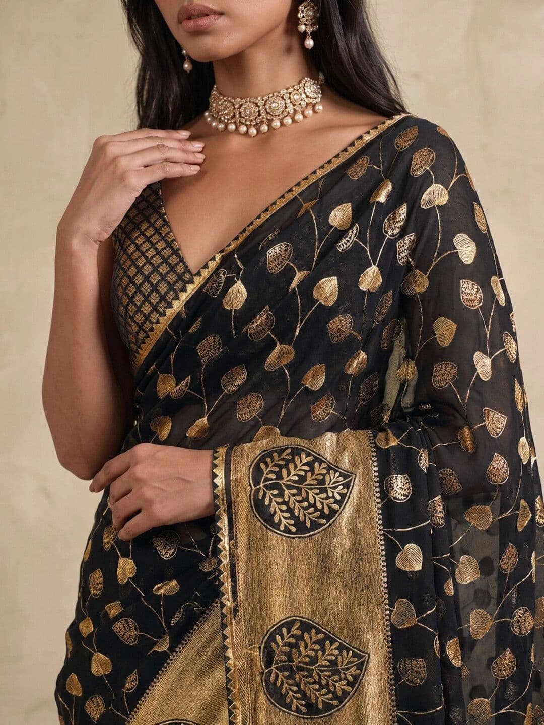 SAARA Ethnic Motifs Zari Pure Georgette Saree thumbnail 2